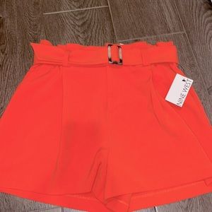 NINE WEST ORANGE SHORTS
